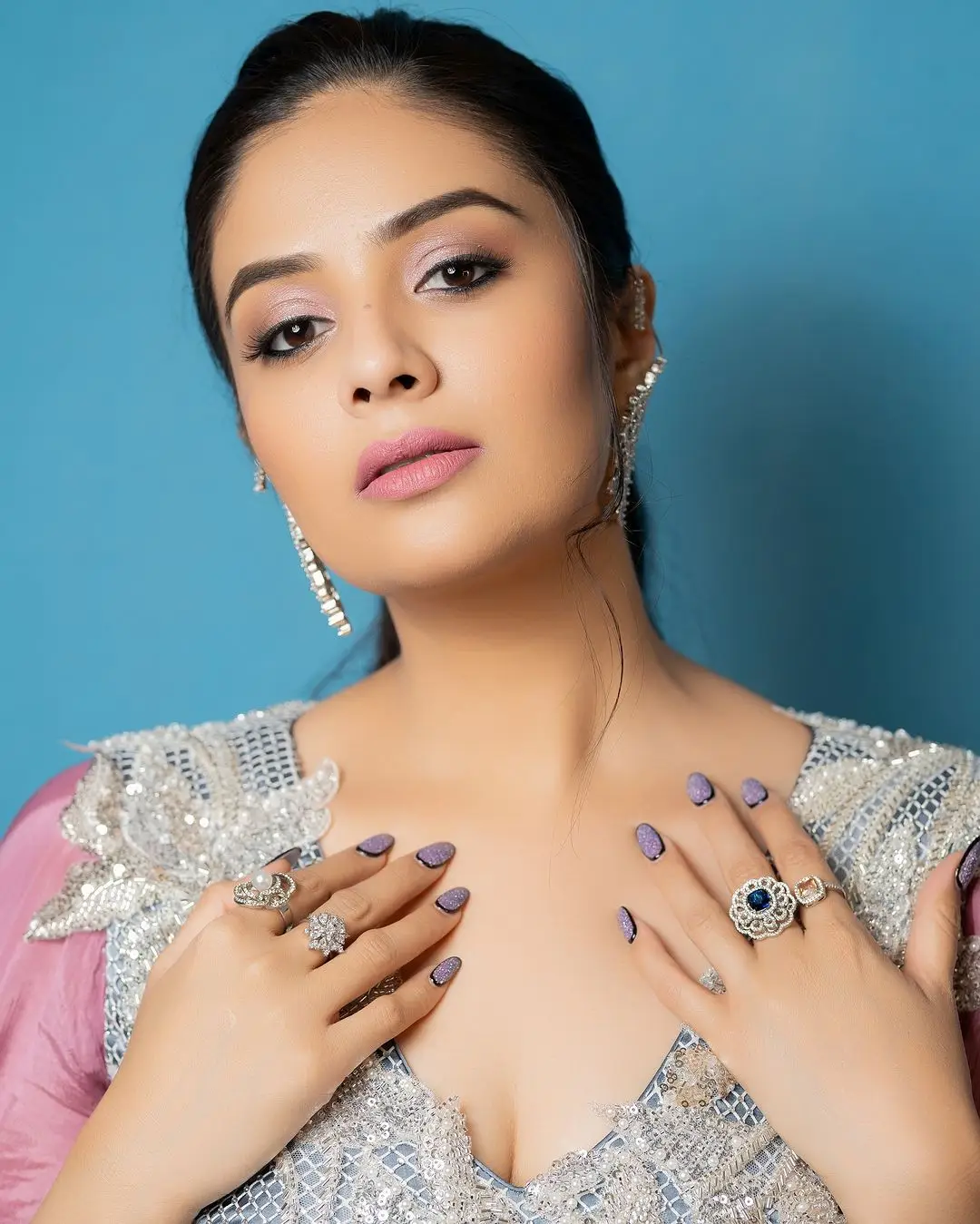 Gemini TV Anchor Sreemukhi in Long Pink Gown